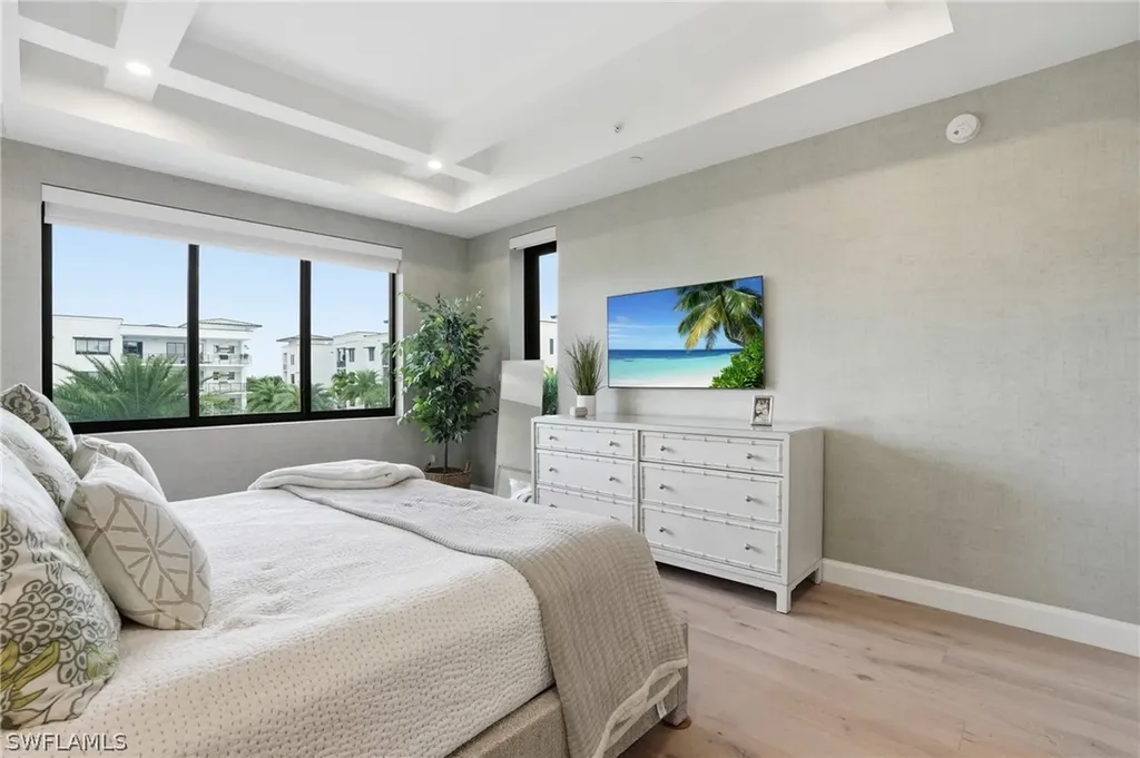 1115 Central Avenue Naples FL 34102