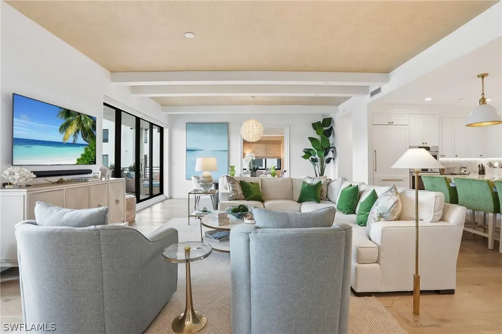 1115 Central Avenue Naples FL 34102