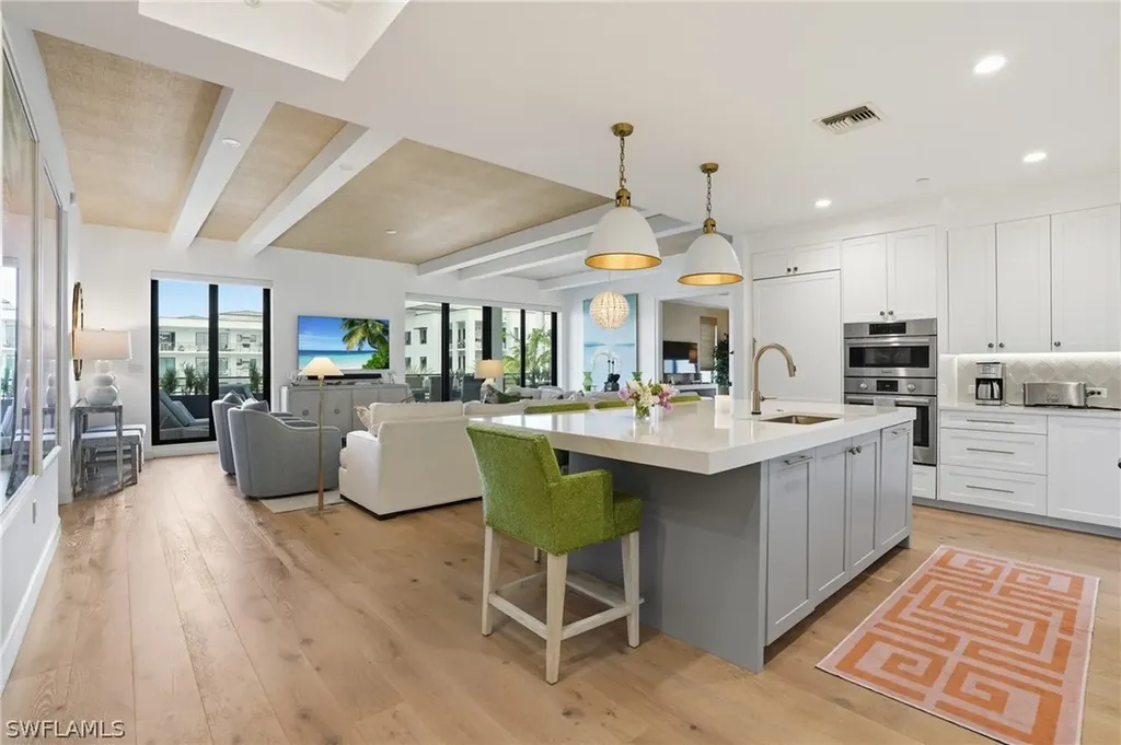 1115 Central Avenue Naples FL 34102