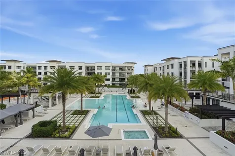 1115 Central Avenue Naples FL 34102