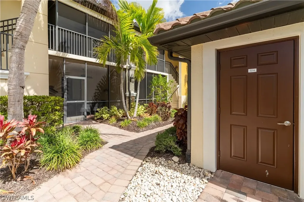 9517 Avellino Way Naples FL 34113