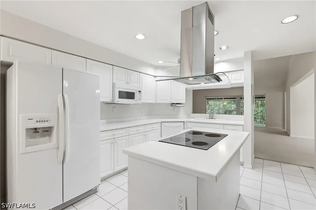 203 Via Perignon Naples FL 34119