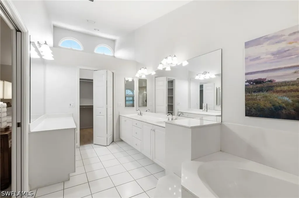 203 Via Perignon Naples FL 34119