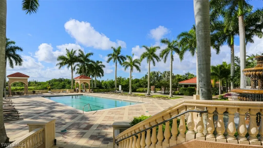 1060 Borghese Lane Naples FL 34114