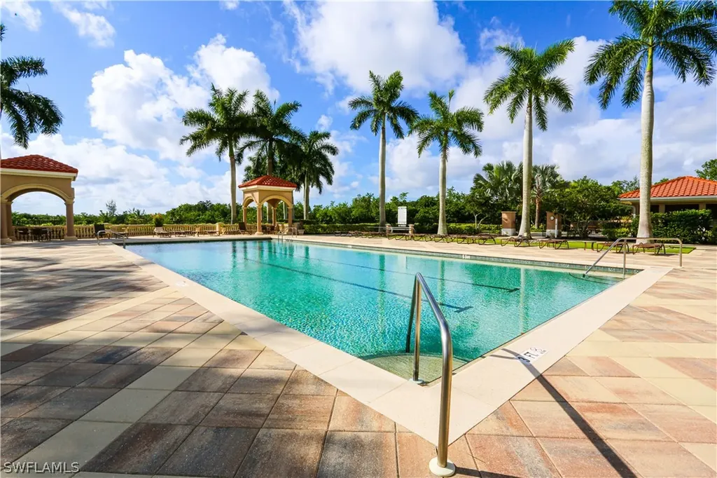 1060 Borghese Lane Naples FL 34114