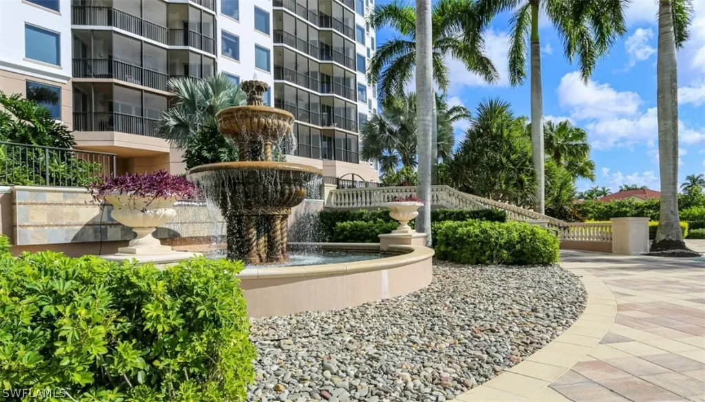 1060 Borghese Lane Naples FL 34114