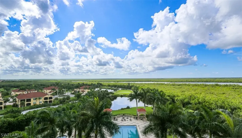 1060 Borghese Lane Naples FL 34114