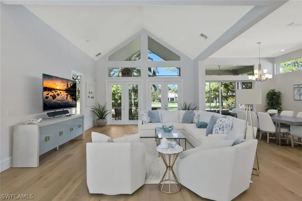 109 Greenfield Court Naples FL 34110