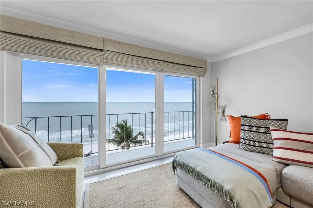 2011 Gulf Shore Boulevard N Naples FL 34102