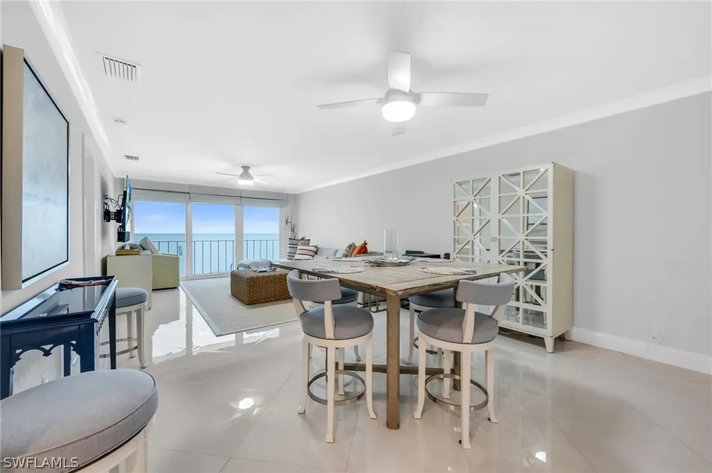 2011 Gulf Shore Boulevard N Naples FL 34102