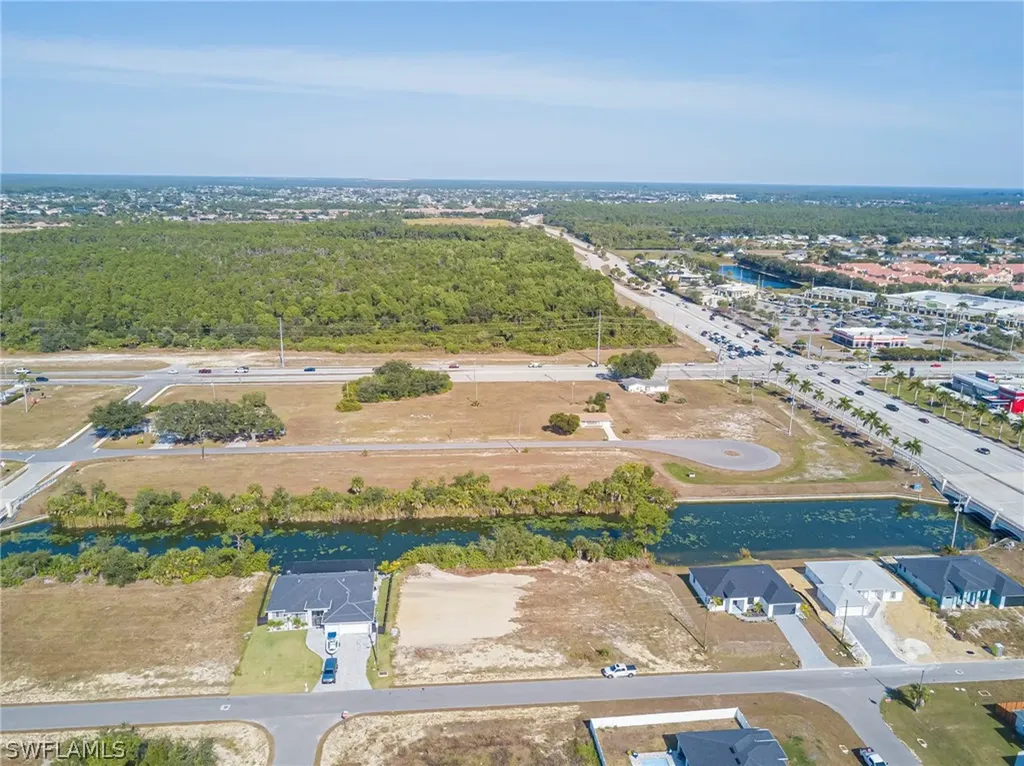 1518 Kismet Parkway E Cape Coral FL 33909