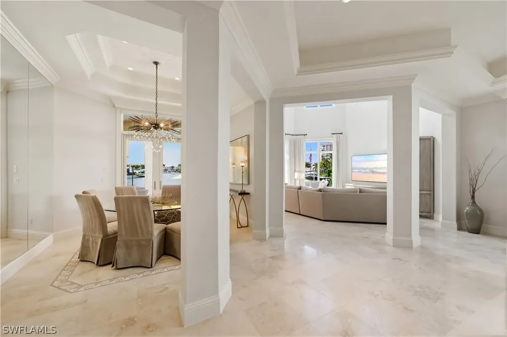 361 Pirates Bight Naples FL 34103