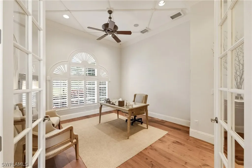 361 Pirates Bight Naples FL 34103