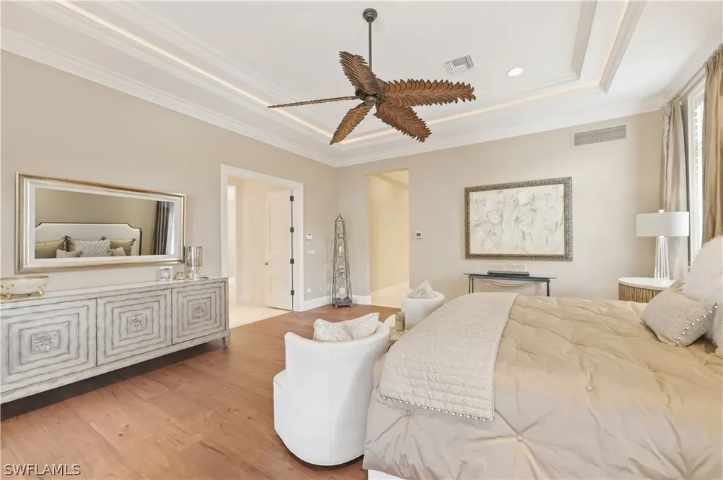 361 Pirates Bight Naples FL 34103
