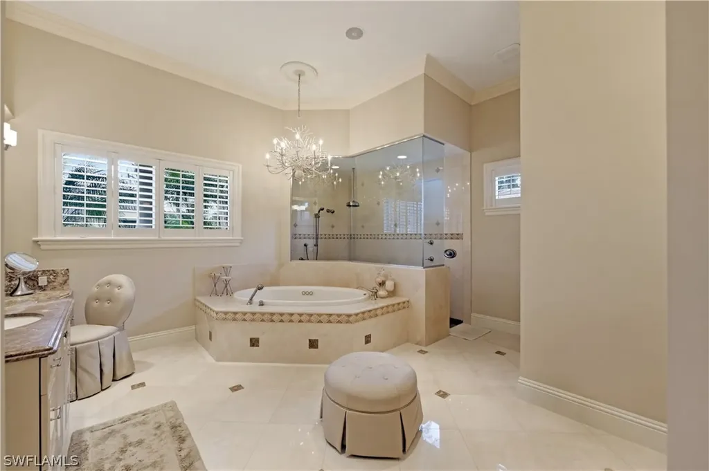 361 Pirates Bight Naples FL 34103