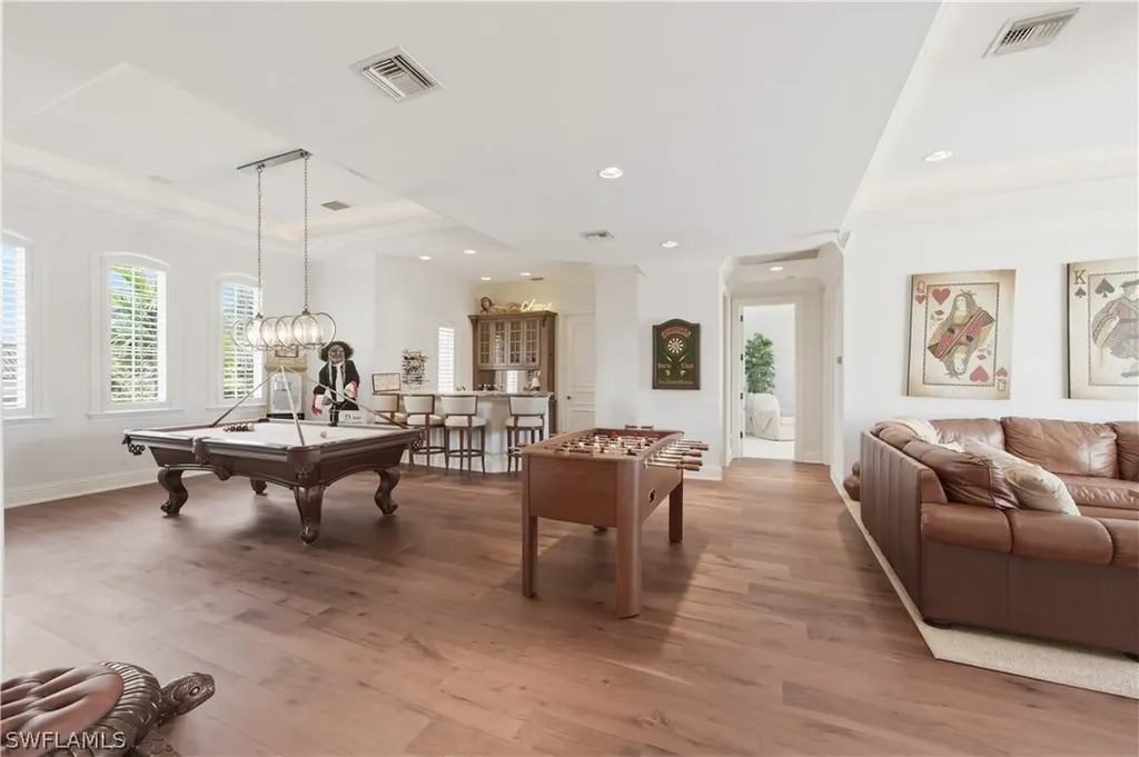 361 Pirates Bight Naples FL 34103