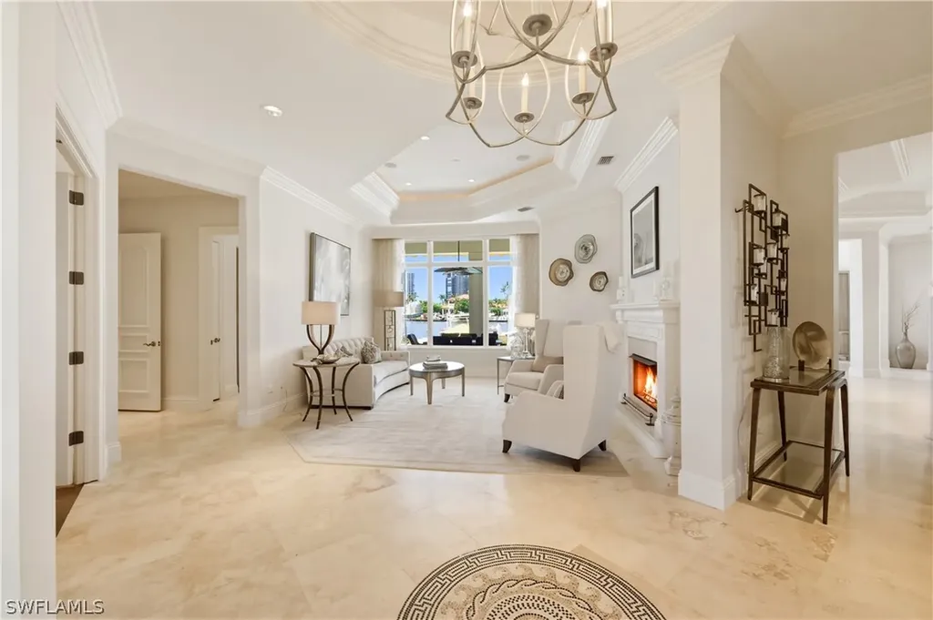 361 Pirates Bight Naples FL 34103