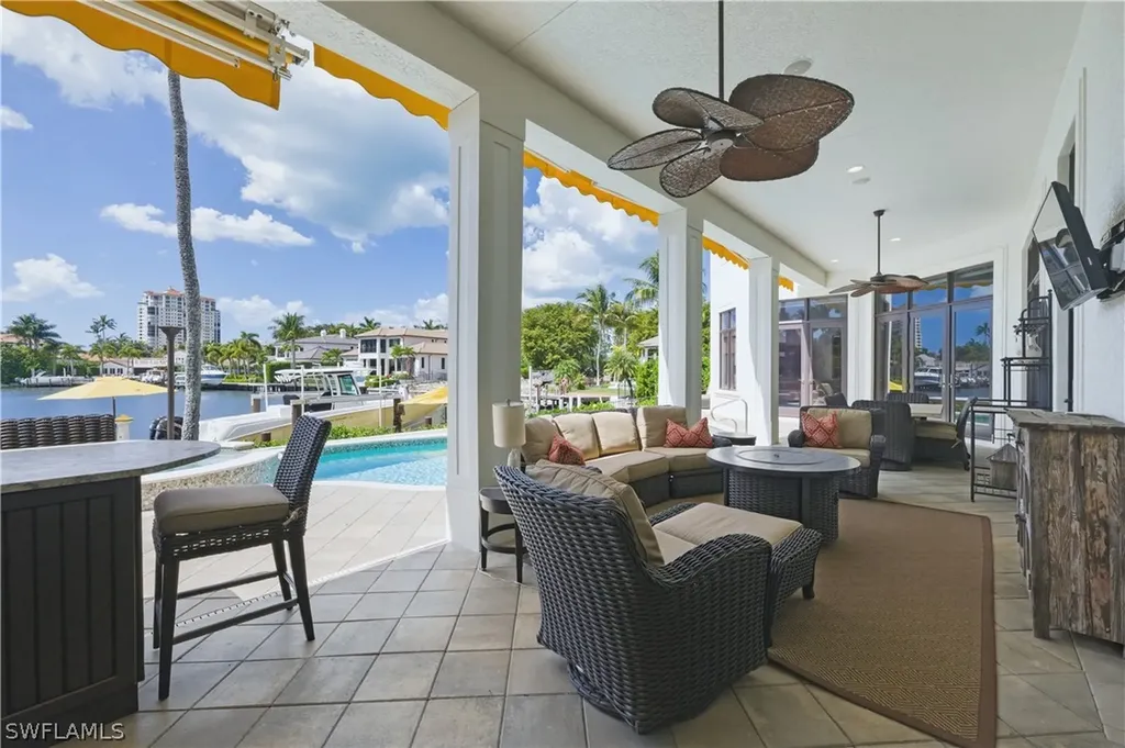 361 Pirates Bight Naples FL 34103