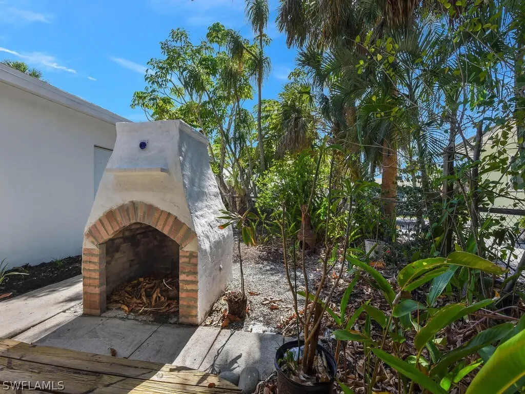 4941 Aztec Circle Naples FL 34112