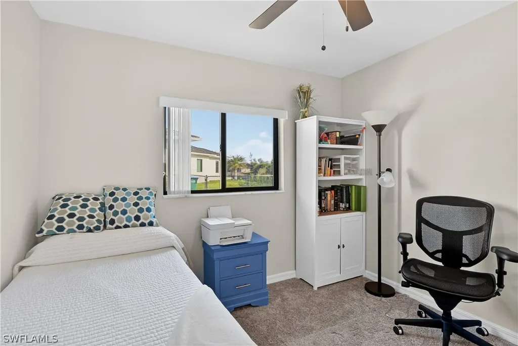 2223 SW 4th Court Cape Coral FL 33991