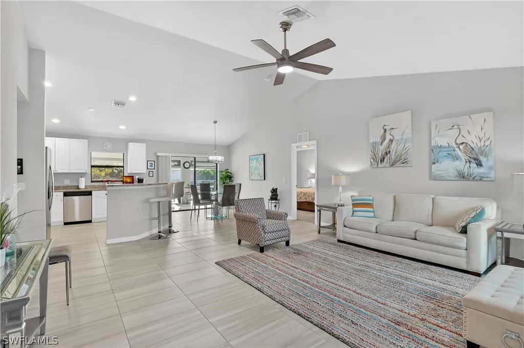 2223 SW 4th Court Cape Coral FL 33991