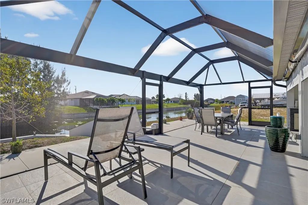 2223 SW 4th Court Cape Coral FL 33991