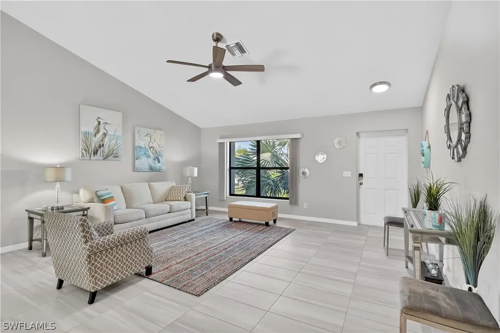 2223 SW 4th Court Cape Coral FL 33991
