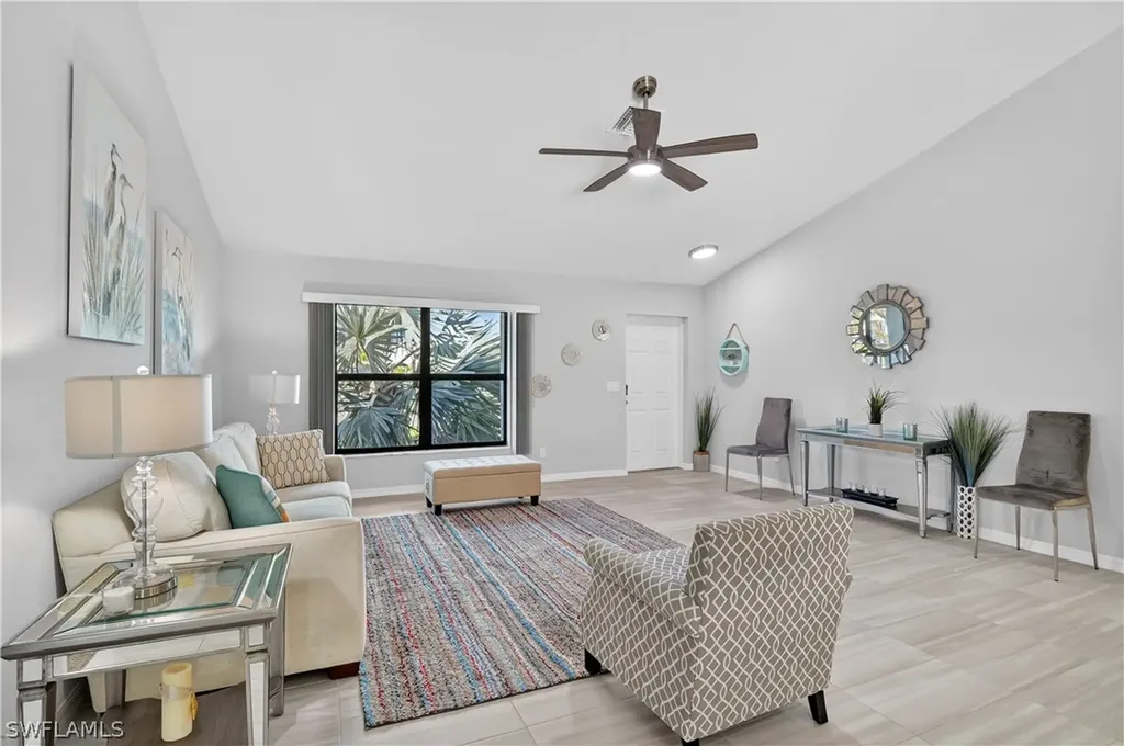 2223 SW 4th Court Cape Coral FL 33991