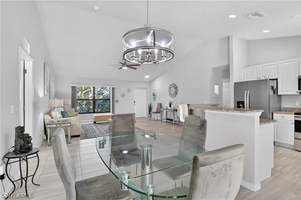 2223 SW 4th Court Cape Coral FL 33991