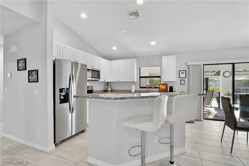 2223 SW 4th Court Cape Coral FL 33991