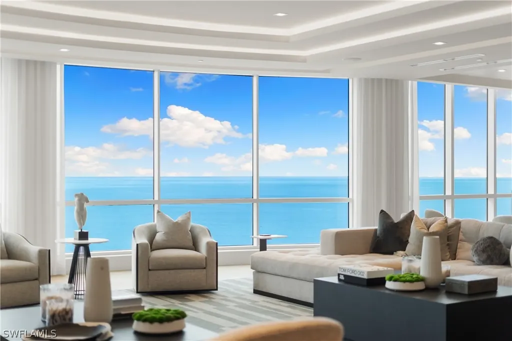 81 Seagate Drive Naples FL 34103