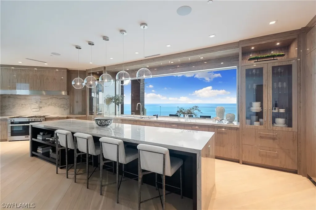 81 Seagate Drive Naples FL 34103