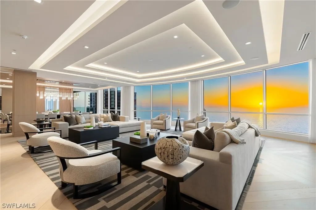 81 Seagate Drive Naples FL 34103