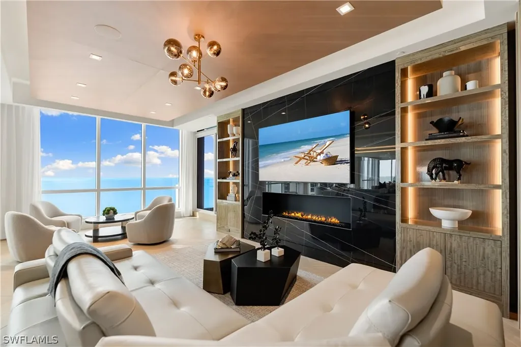 81 Seagate Drive Naples FL 34103