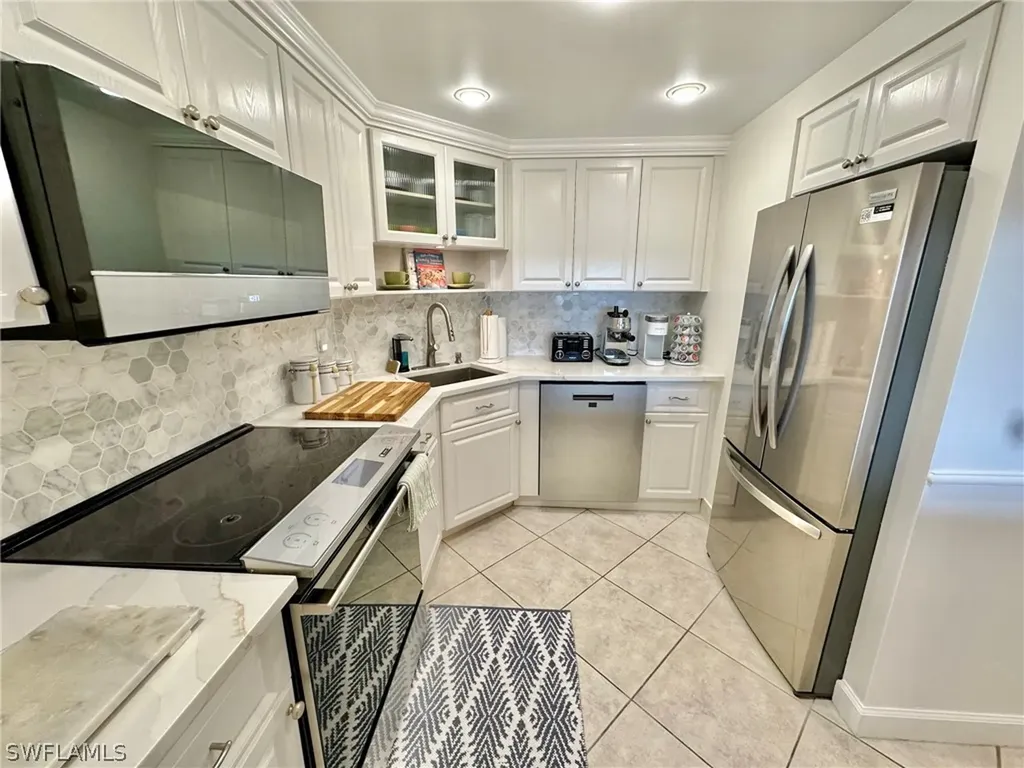 1 Bluebill Avenue Naples FL 34108