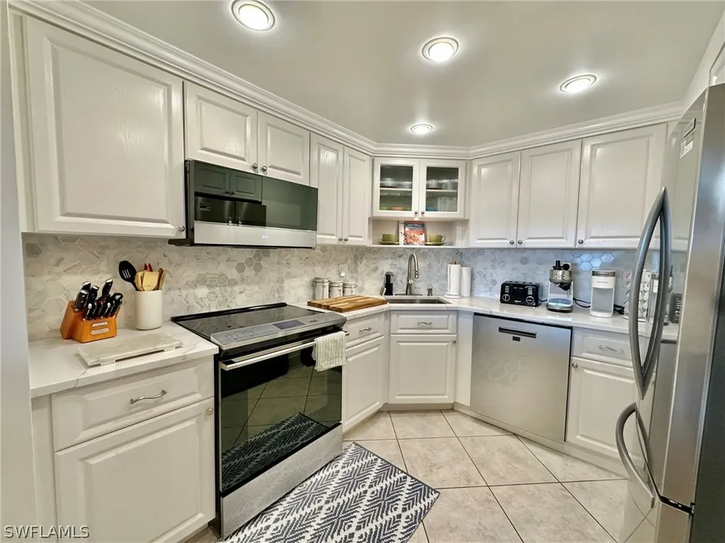 1 Bluebill Avenue Naples FL 34108