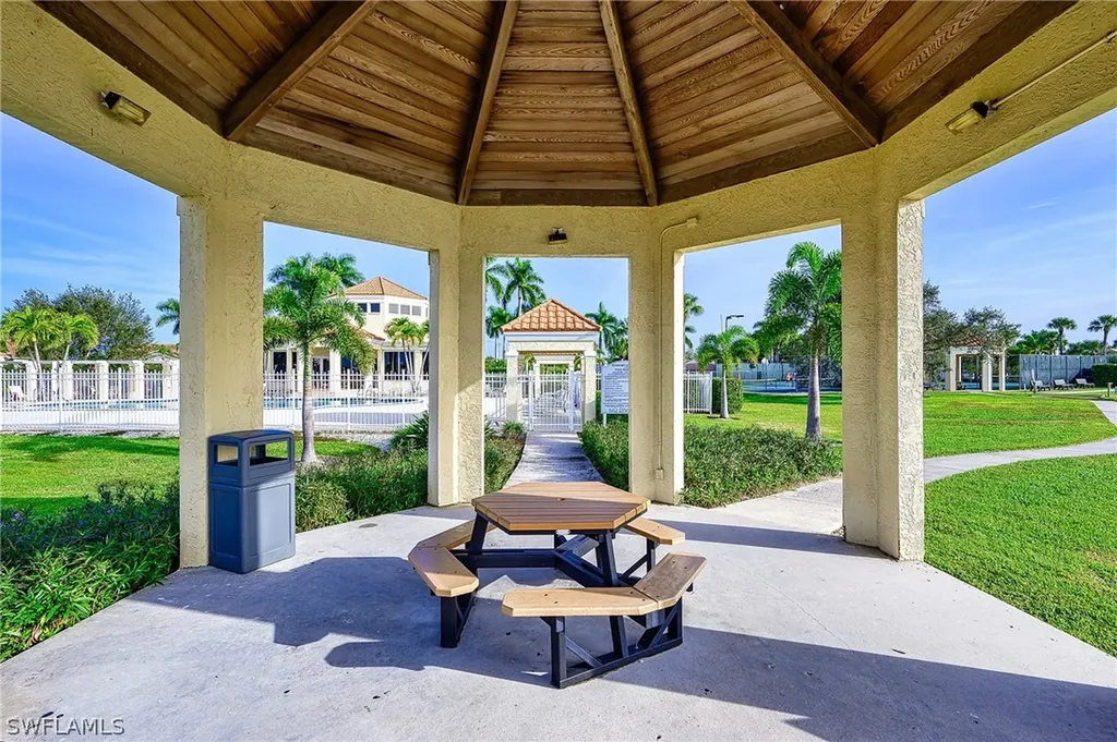 7778 Emerald Circle Naples FL 34109