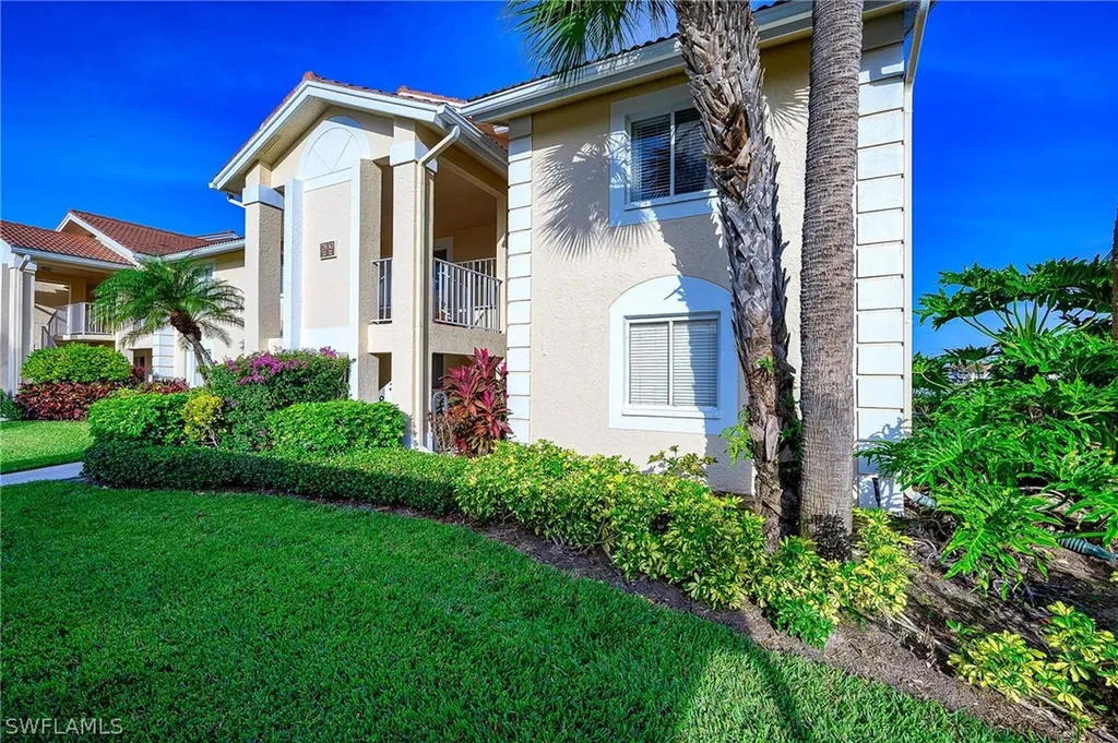 7778 Emerald Circle Naples FL 34109
