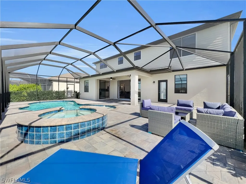 3319 Menores Way Fort Myers FL 33905