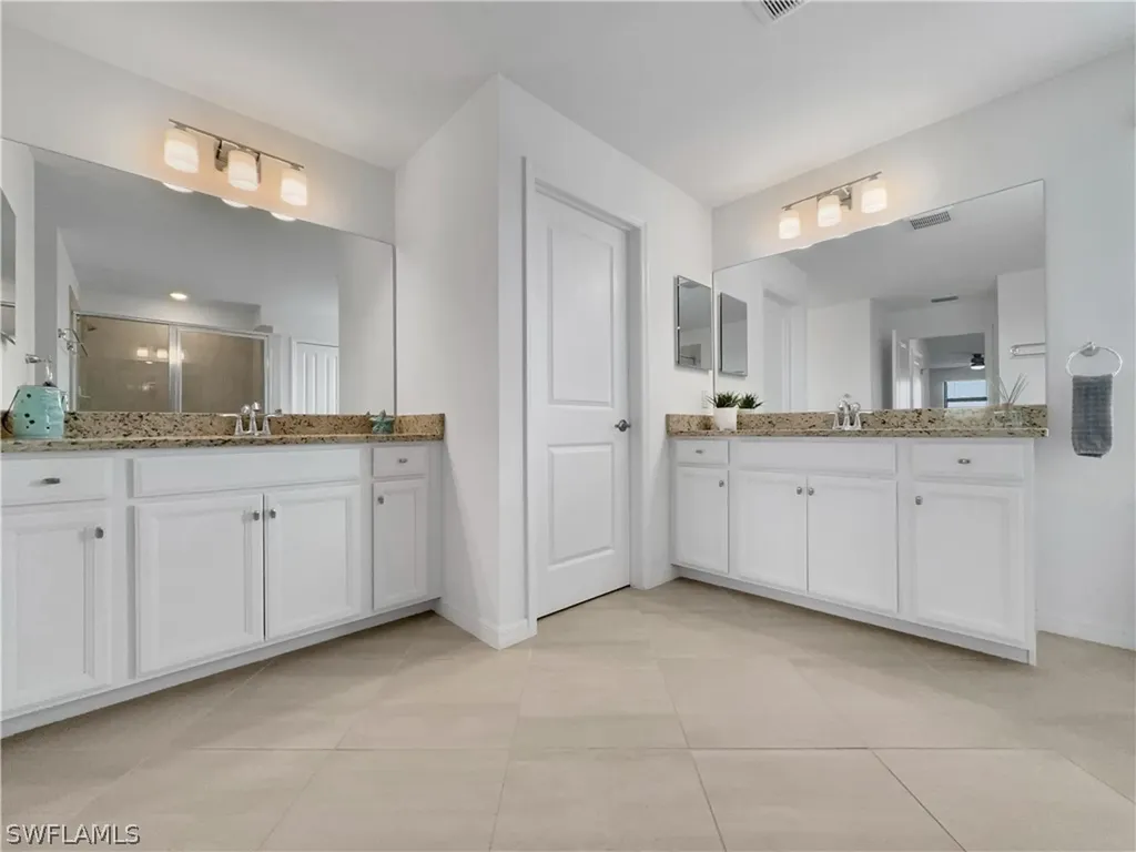 3319 Menores Way Fort Myers FL 33905