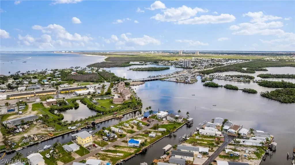 866 Oak Street Fort Myers Beach FL 33931