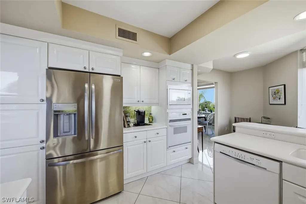 7225 Pelican Bay Boulevard Naples FL 34108