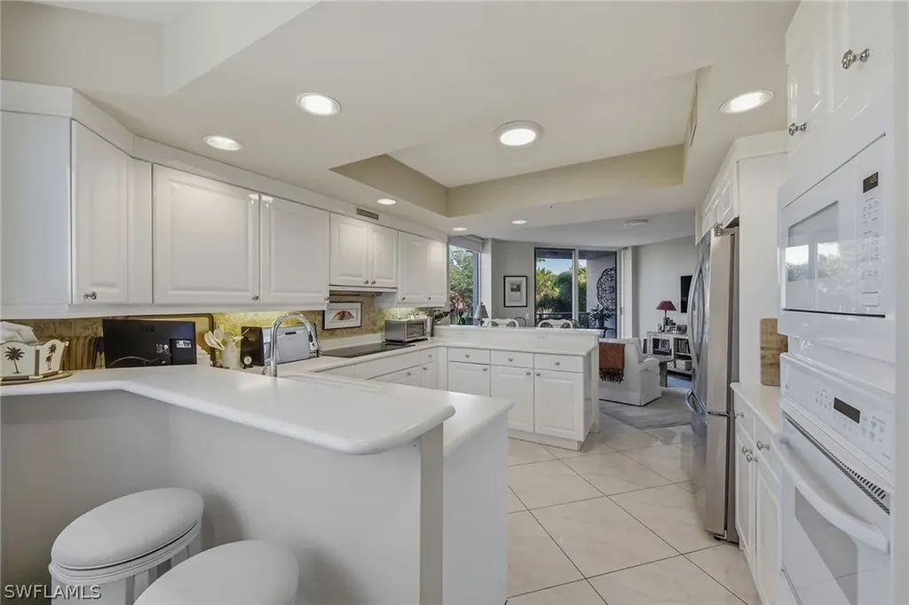 7225 Pelican Bay Boulevard Naples FL 34108