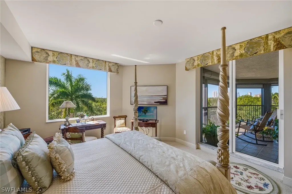 7225 Pelican Bay Boulevard Naples FL 34108