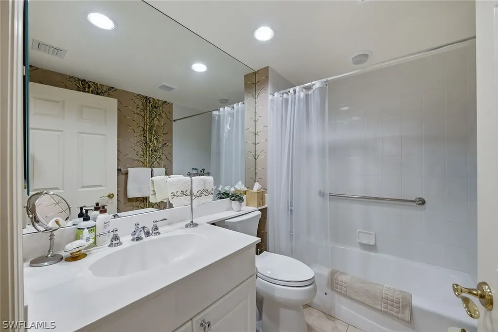 7225 Pelican Bay Boulevard Naples FL 34108