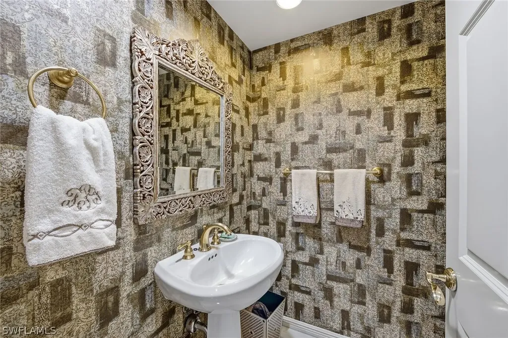 7225 Pelican Bay Boulevard Naples FL 34108