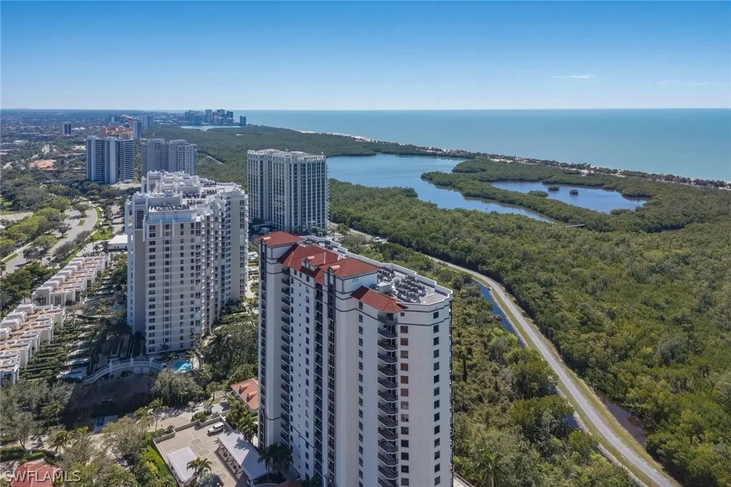 7225 Pelican Bay Boulevard Naples FL 34108