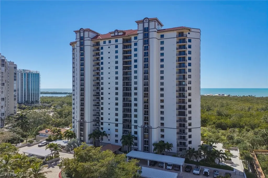 7225 Pelican Bay Boulevard Naples FL 34108