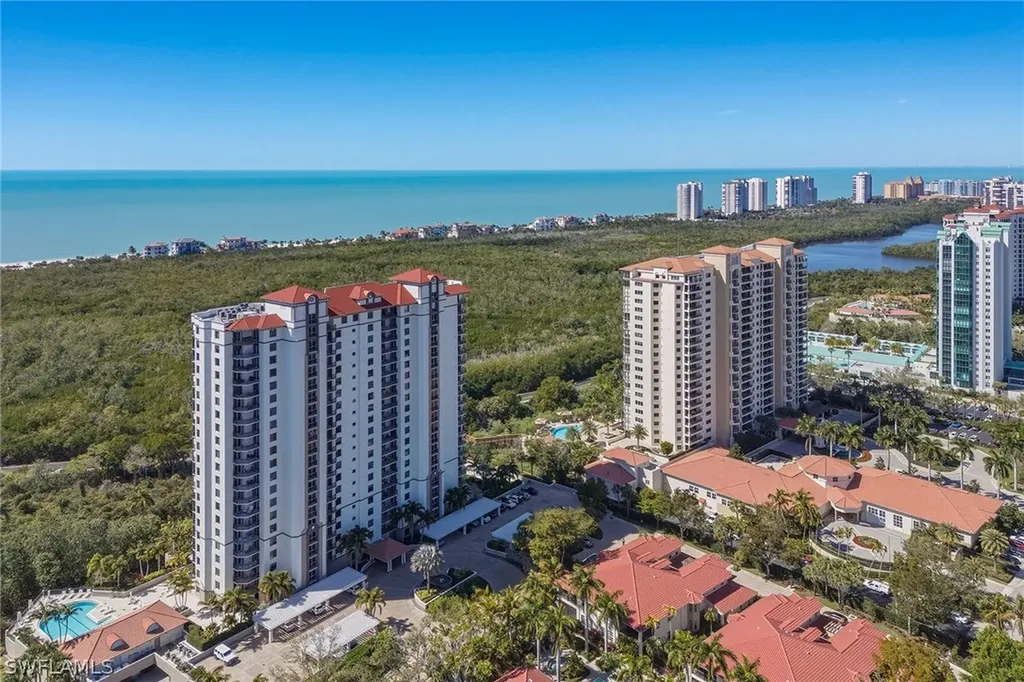 7225 Pelican Bay Boulevard Naples FL 34108