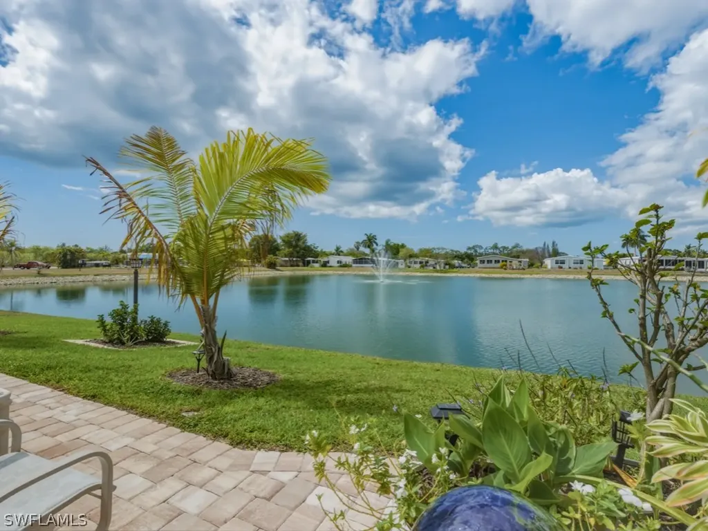 32 Covey Lane Naples FL 34114